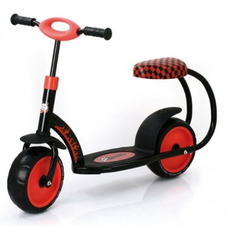 O tricicleta de pe Ilbambino.ro iti face copilul fericit