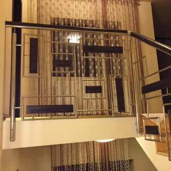 Balustrade inox din lemn cu design modern