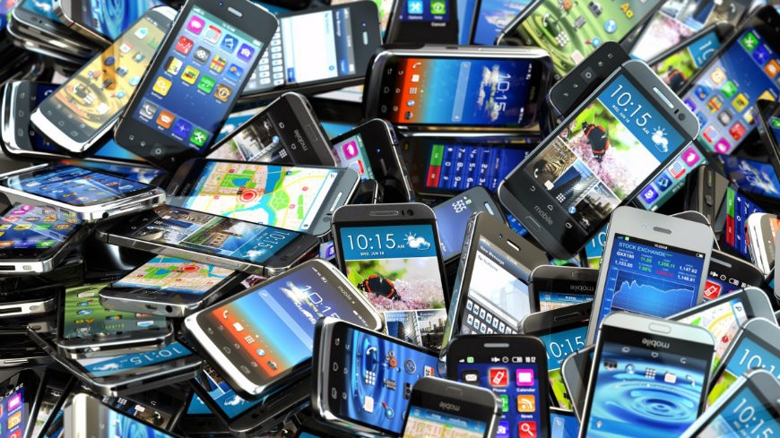 Cele mai scumpe telefoane din lume si din Romania. Cine le detine si ce marci sunt?